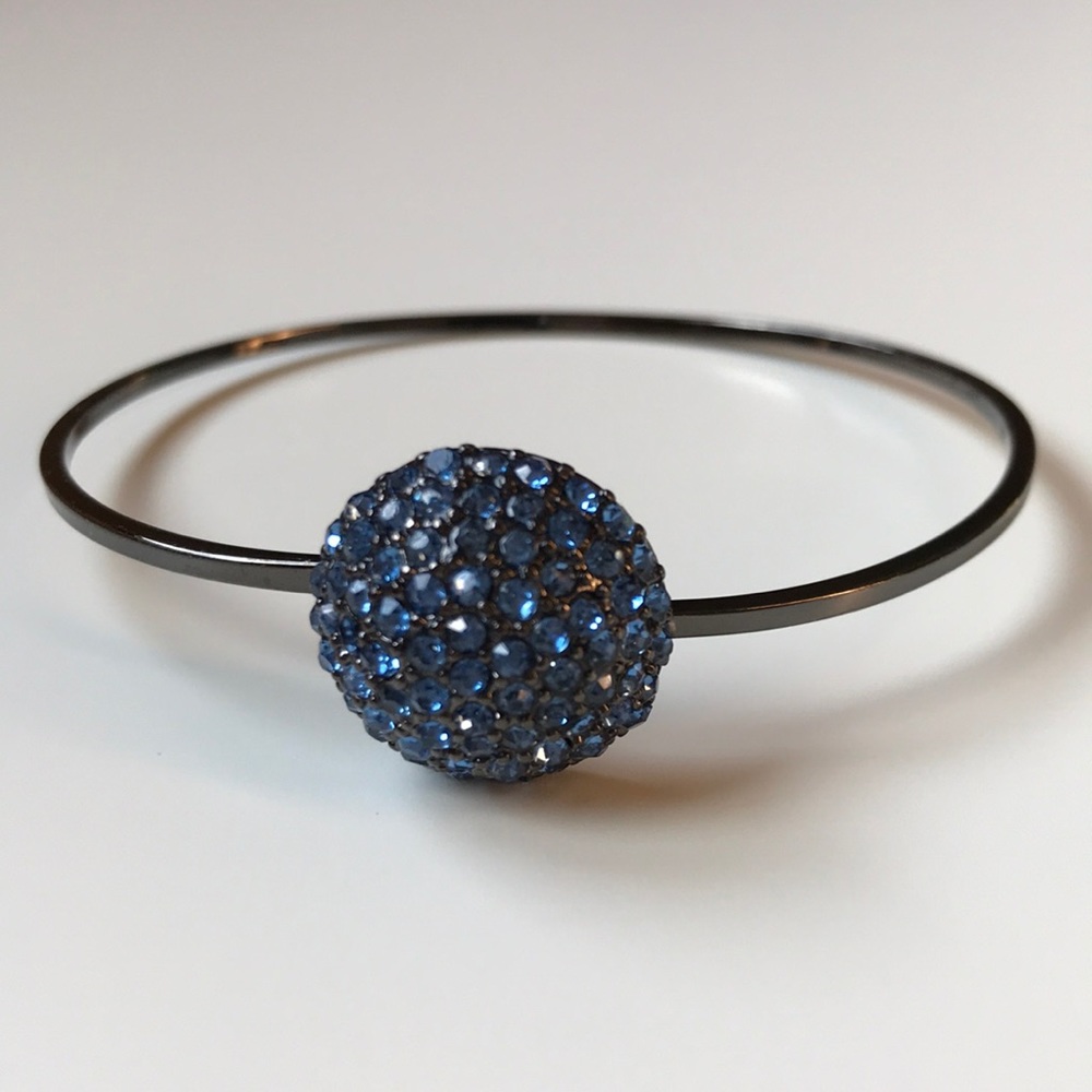 The Limited Bracelet - Picture 2 of 5